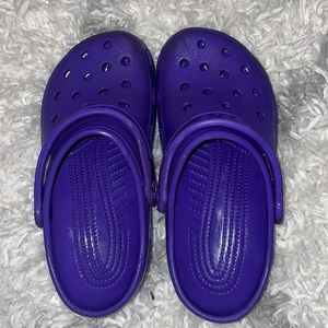 PURPLE CROCS